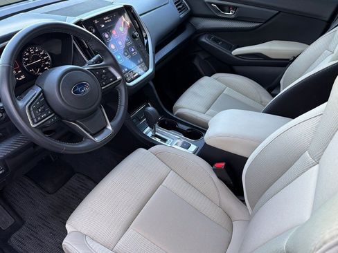 Used 2023 Subaru Ascent Premium w/ Convenience Package image 4