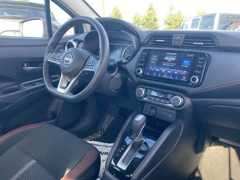 Used 2024 Nissan Versa SR image 7