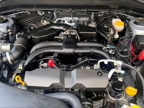 Used 2017 Subaru Forester 2.5i Premium AWD/4WD image 10