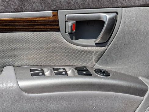 Used 2012 Hyundai Santa Fe GLS AWD/4WD image 13
