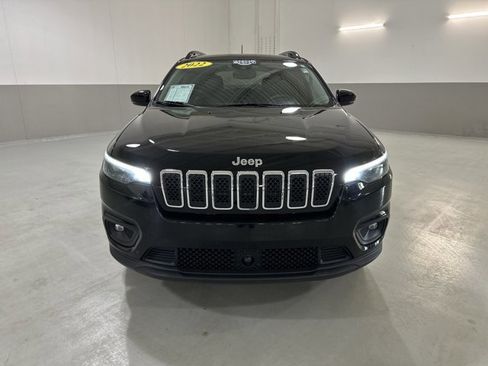 Used 2022 Jeep Cherokee Latitude Lux w/ Mopar Interior Package image 2