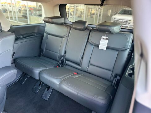 New 2025 Ford Expedition Active image 35