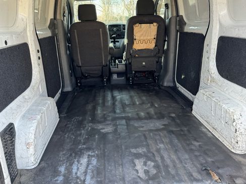 Used 2013 Nissan NV200 S w/ Cruise Control Pkg image 16