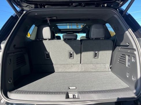 Used 2026 GMC Acadia Denali Ultimate image 13