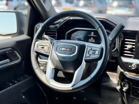 Used 2026 GMC Sierra 1500 Elevation w/ Elevation Select Package AWD/4WD image 13