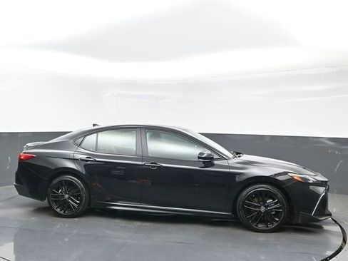 Used 2026 Toyota Camry SE w/ Multimedia Upgrade Package FWD image 7