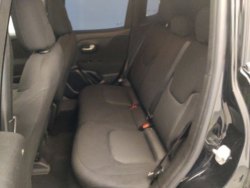 Used 2020 Jeep Renegade Sport image 18