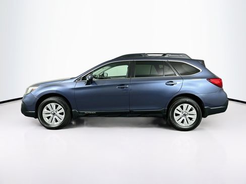 Used 2018 Subaru Outback 2.5i Premium AWD/4WD image 4