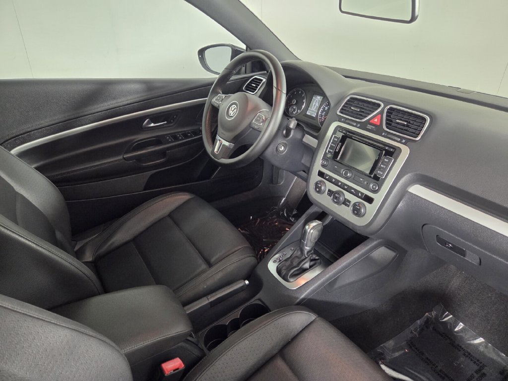 Used 2016 Volkswagen Eos Komfort FWD image 32