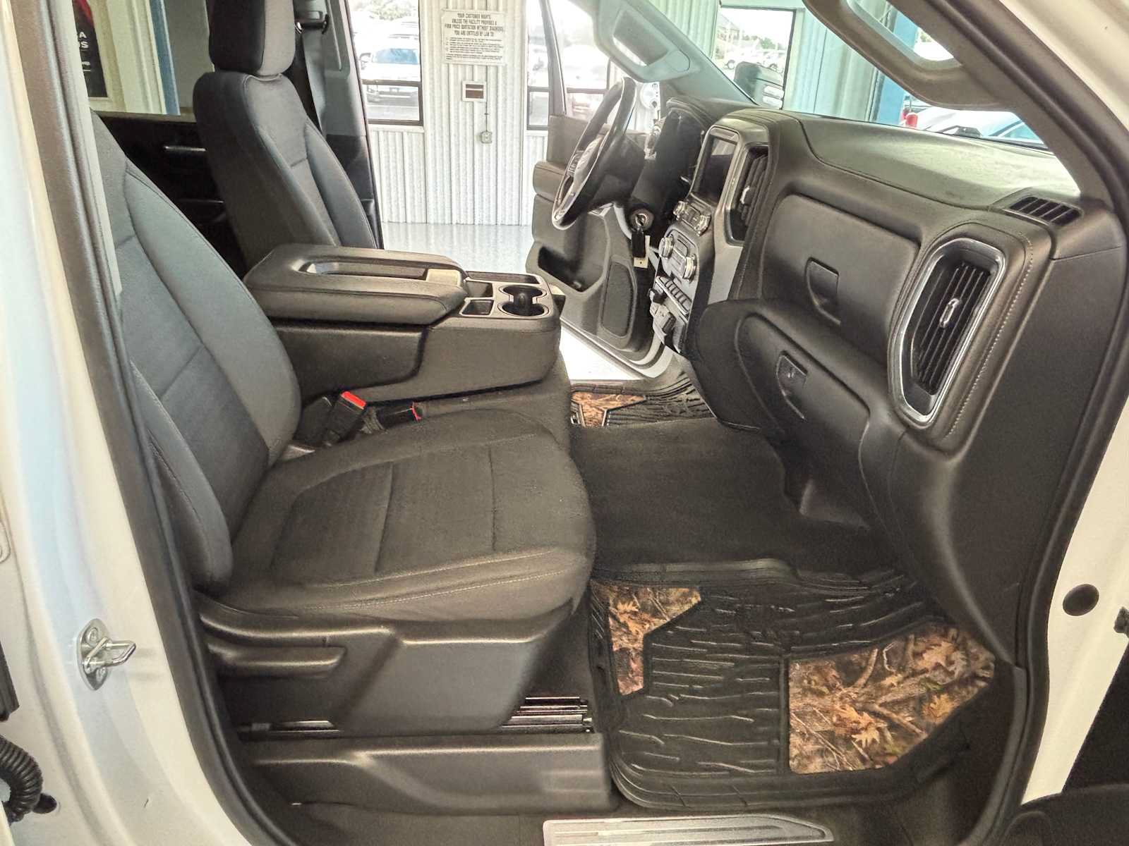 Used 2023 GMC Sierra 3500 SLE AWD/4WD image 15