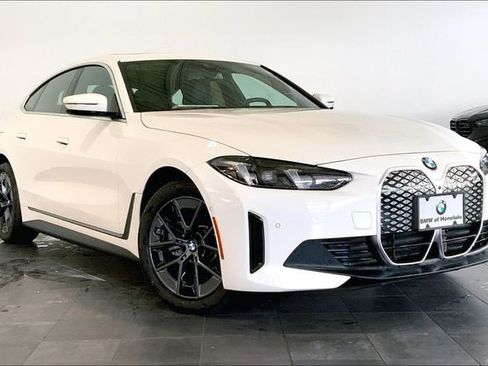 New 2026 BMW i4 eDrive40 w/ Parking Assistance Package image 2