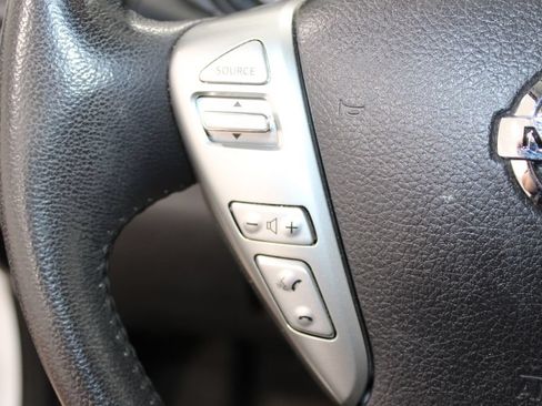 Used 2014 Nissan Versa Note SV FWD image 21