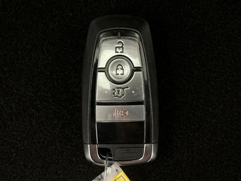 Used 2025 Ford Explorer Active image 23