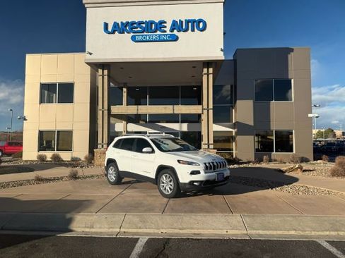 Used 2017 Jeep Cherokee Limited AWD/4WD image 1