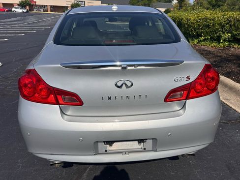 Used 2012 INFINITI G37 Sport RWD image 4