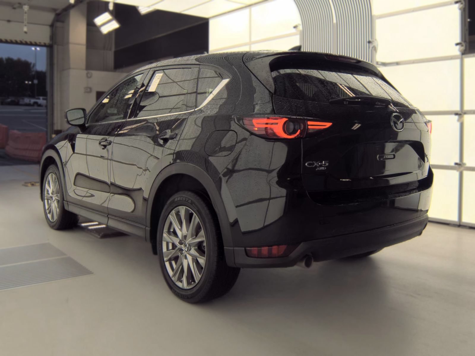 Used 2021 MAZDA CX-5 Grand Touring AWD/4WD image 2