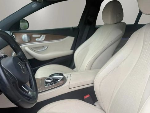 Used 2018 Mercedes-Benz E 300 w/ Premium 2 Package (Q02) image 4