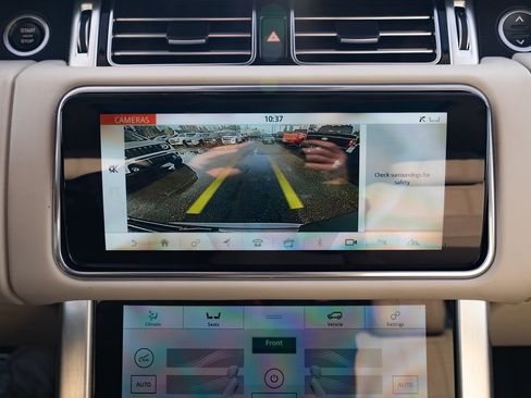 Used 2021 Land Rover Range Rover Westminster Edition image 14