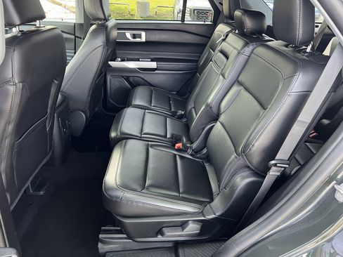 Used 2023 Ford Explorer XLT w/ Equipment Group 202A image 26