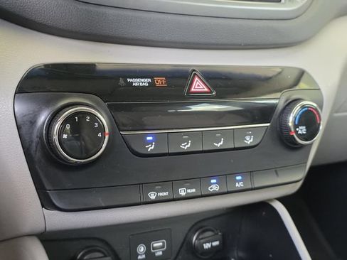 Used 2016 Hyundai Tucson SE w/ Option Group 02 FWD image 13