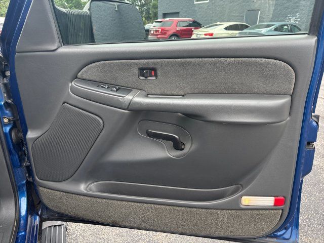Used 2003 Chevrolet Silverado 2500 LS AWD/4WD image 18