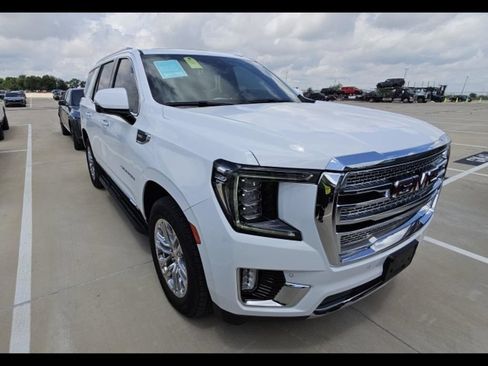 Used 2022 GMC Yukon SLT w/ SLT Luxury Package RWD image 7