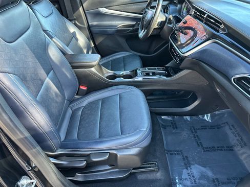 Used 2022 Chevrolet Bolt EUV Premier image 13