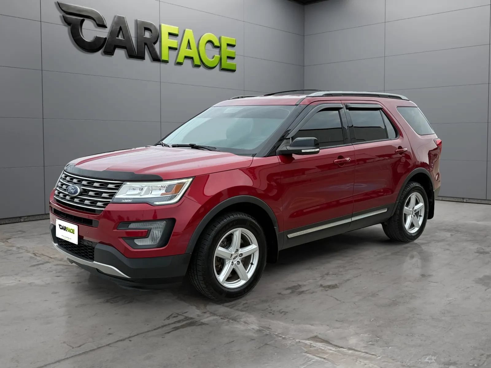 Used 2017 Ford Explorer XLT w/ Equipment Group 202A AWD/4WD image 5