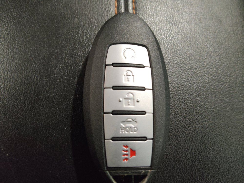 Used 2020 Nissan Sentra SR FWD image 32