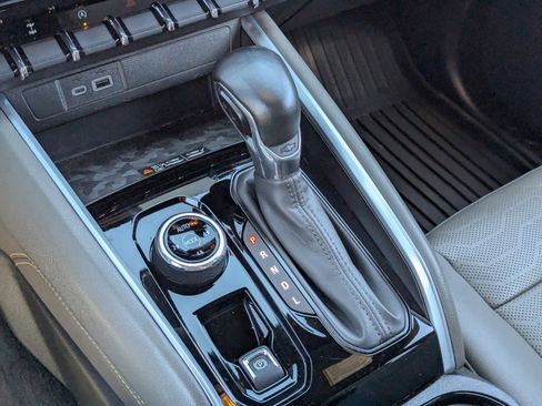 Used 2023 Chevrolet Colorado ZR2 w/ ZR2 Convenience Package III image 31