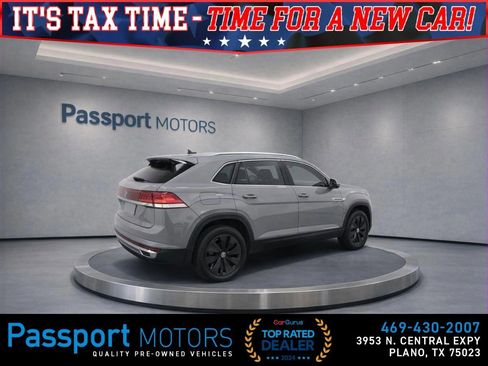 Used 2024 Volkswagen Atlas Cross Sport SE w/ Panoramic Sunroof Package image 6