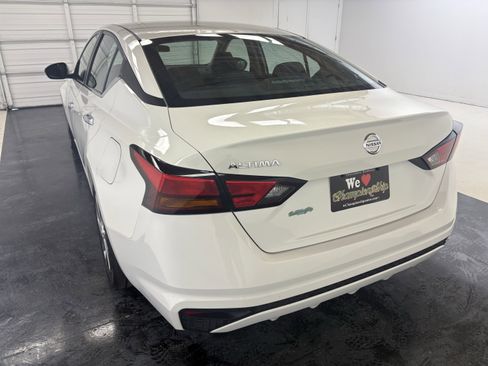Used 2022 Nissan Altima 2.5 S image 17