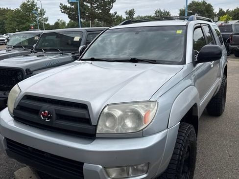 Used 2004 Toyota 4Runner SR5 AWD/4WD image 1