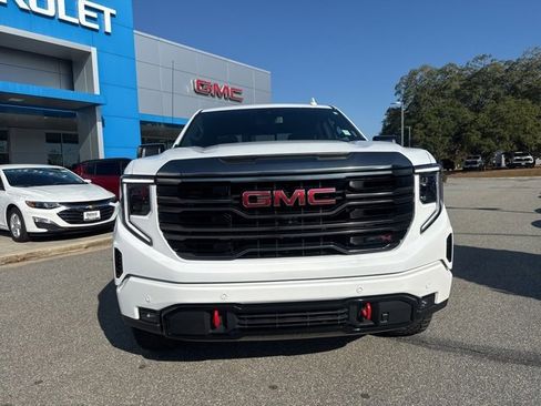 Used 2024 GMC Sierra 1500 AT4 w/ AT4 Premium Package image 7