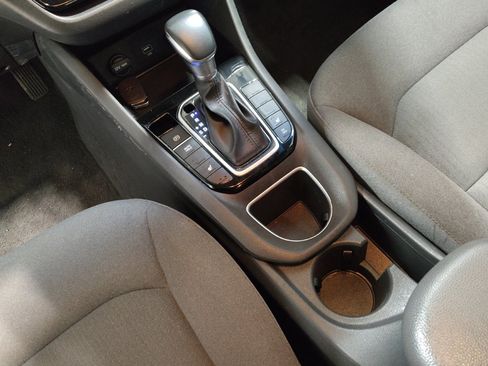Used 2021 Hyundai Ioniq SE image 26