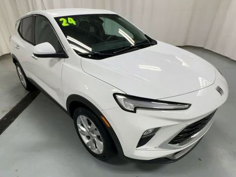 Used 2024 Buick Encore GX Preferred FWD image 2
