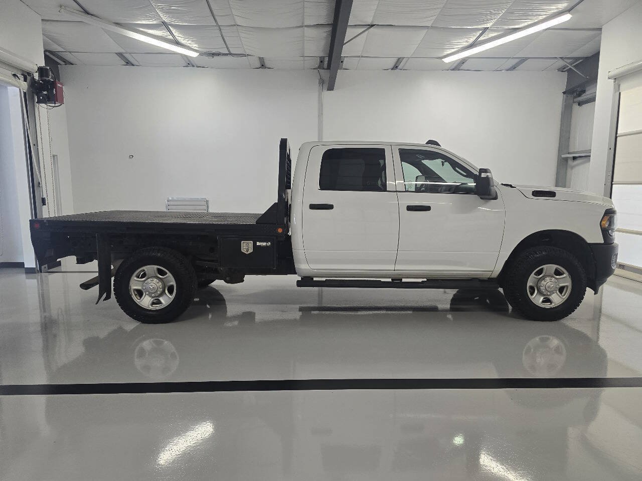 Used 2023 RAM 2500 Tradesman AWD/4WD image 11