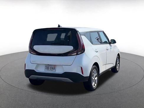 Used 2025 Kia Soul LX w/ LX Technology Package image 14