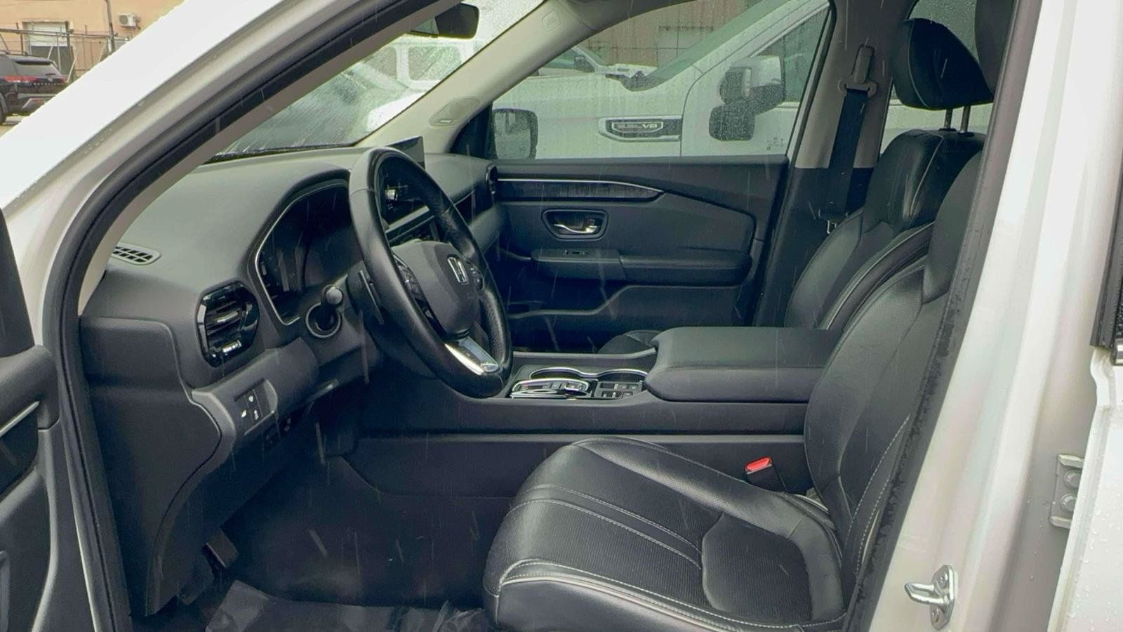 Used 2023 Honda Pilot Elite image 14