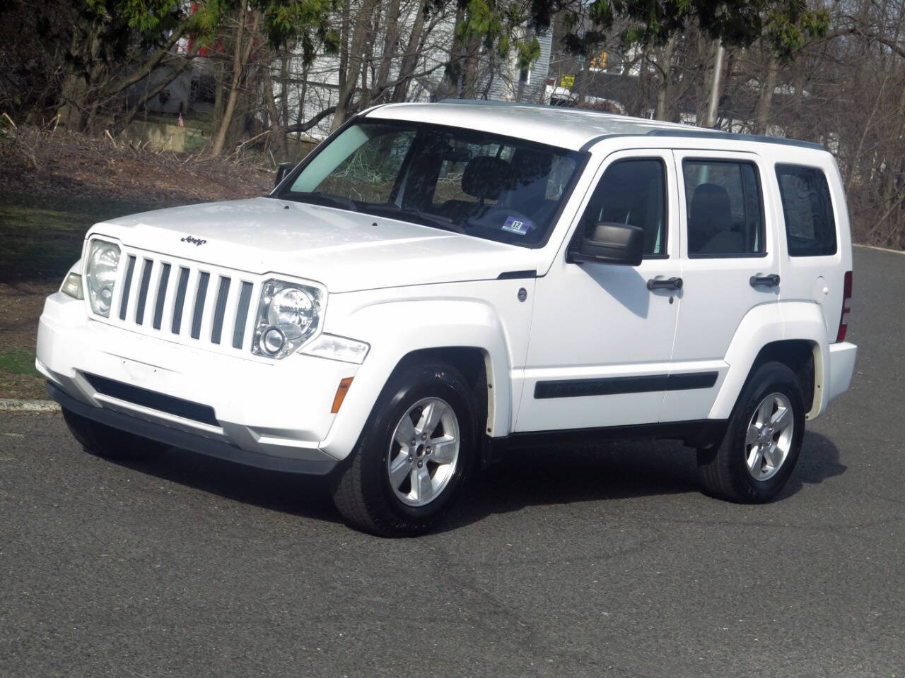 Used 2011 Jeep Liberty Sport AWD/4WD image 20