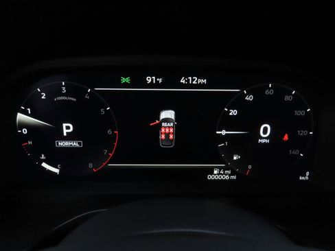 New 2025 Mitsubishi Outlander SE image 11