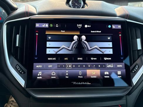 Used 2022 Maserati Ghibli Modena Q4 image 33