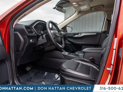 Used 2020 Ford Escape SEL image 3