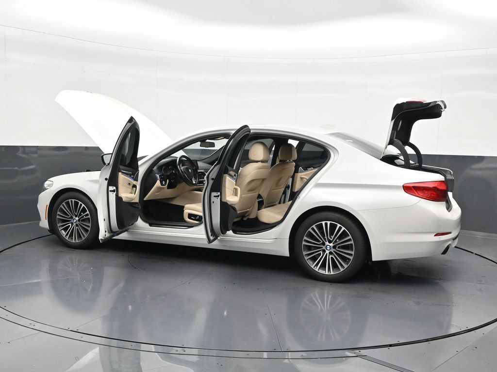 Used 2019 BMW 530i w/ Convenience Package RWD image 34