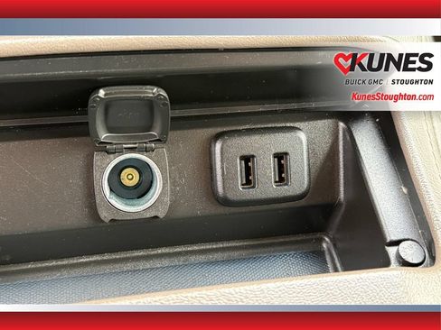 Used 2017 GMC Yukon XL Denali w/ Open Road Package AWD/4WD image 34