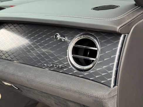 Used 2021 Bentley Bentayga Speed AWD/4WD image 40