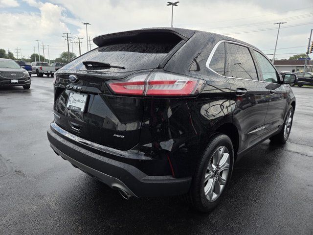 Used 2023 Ford Edge Titanium AWD/4WD image 5