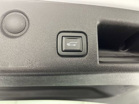 Certified 2024 Chevrolet Equinox LT image 30