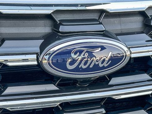 Used 2026 Ford Explorer Active RWD image 6