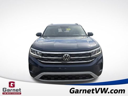 Used 2023 Volkswagen Atlas Cross Sport SE w/ Panoramic Sunroof Package image 9